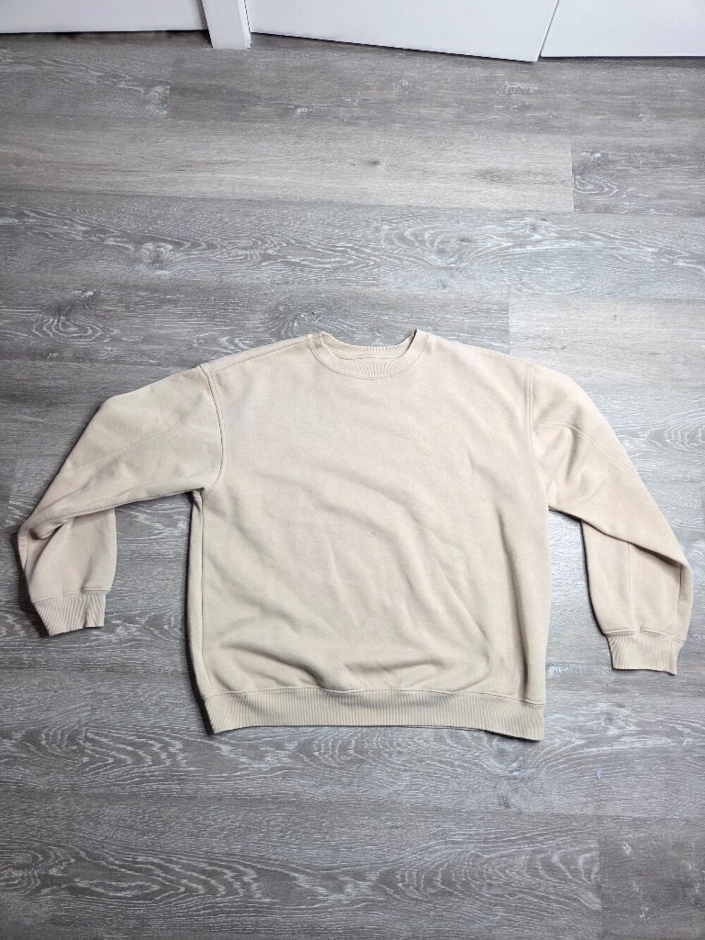 Men's Free Planet Tan Relaxed Fit Crew Neck Sweatshirt Size XL